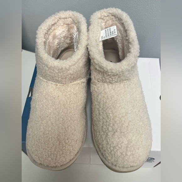 Arizona Women’s Spring‎ Flat Heel Memory Foam Winter Boots - Picture 6 of 7